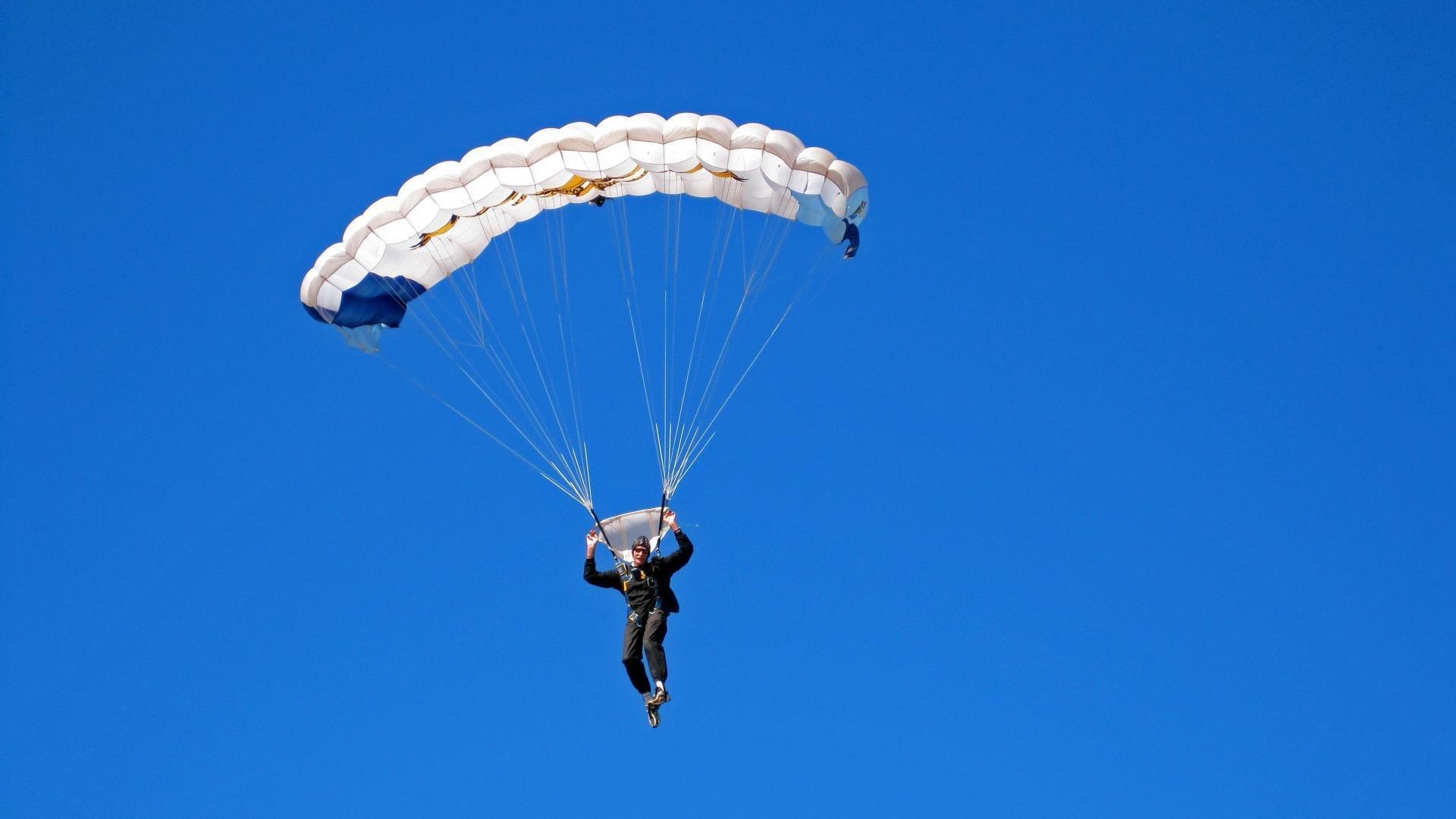 德约科维奇温网夺冠 第24座大满贯加冕传奇