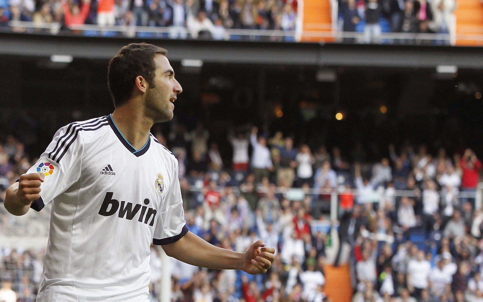 库里三分球再创历史，勇士队客场力克凯尔特人