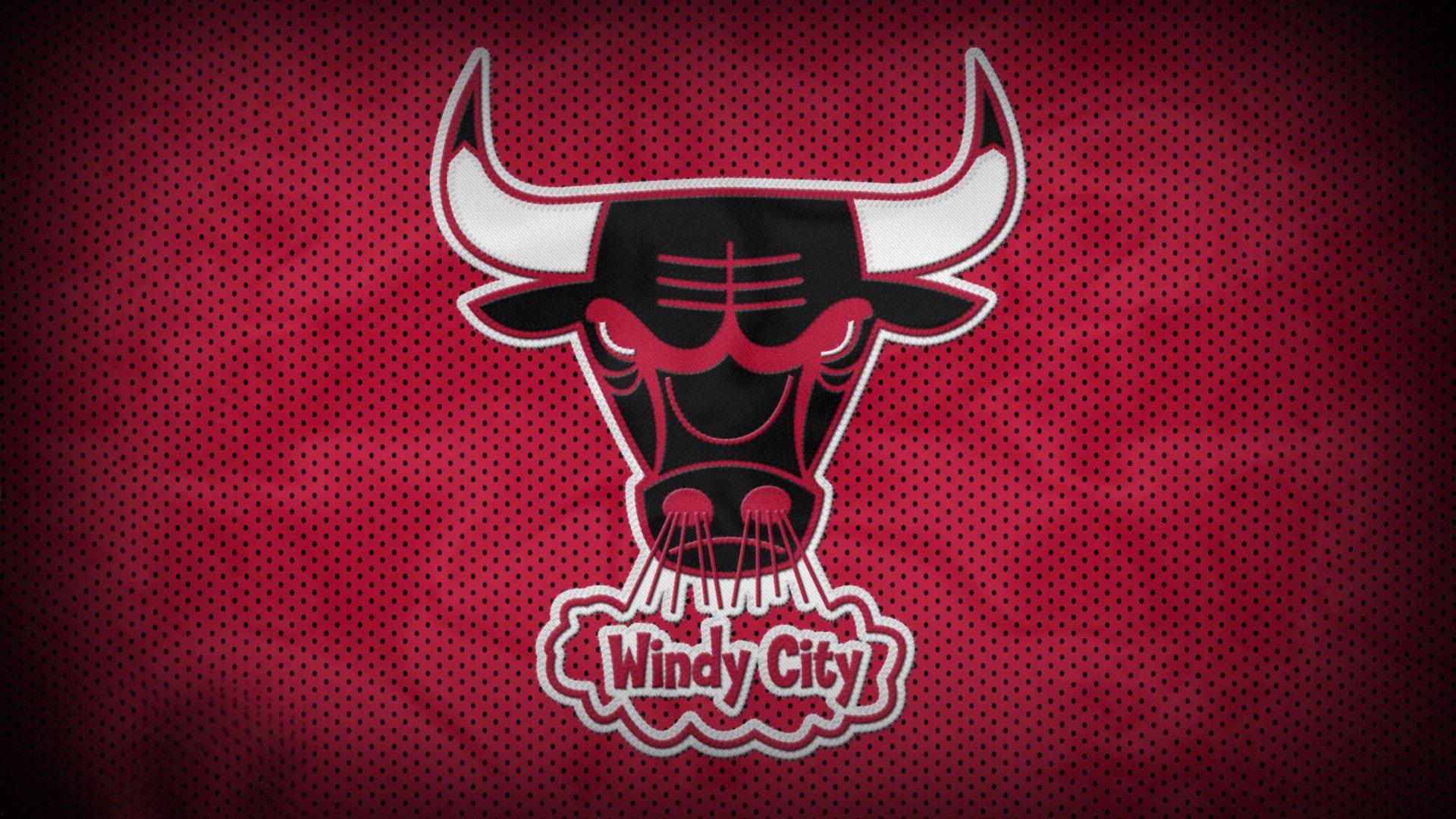 国际帆船赛激战正酣 顶尖选手逐浪争锋