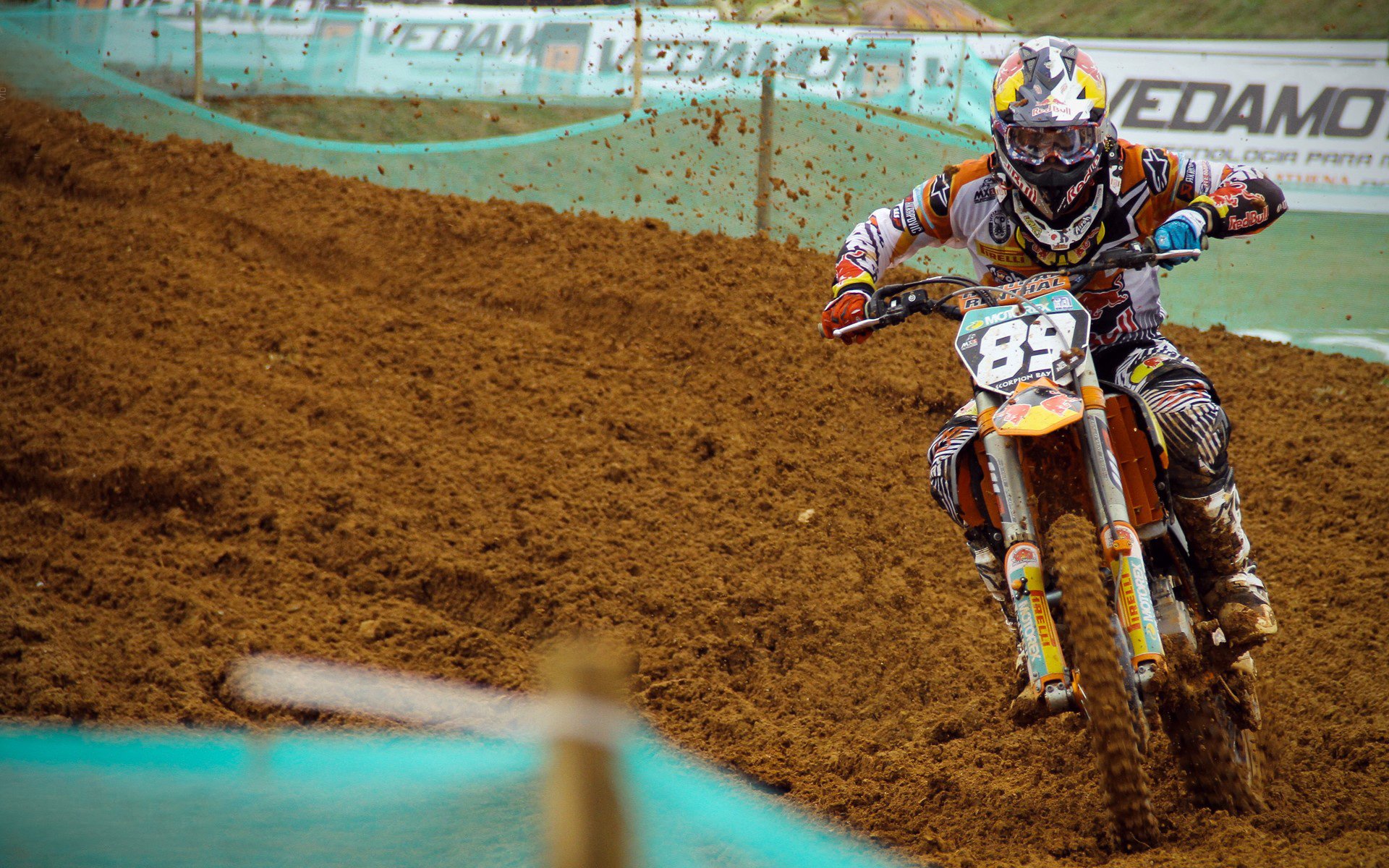 阿尔卡拉斯逆转德约科维奇 温网男单决赛上演新王登基