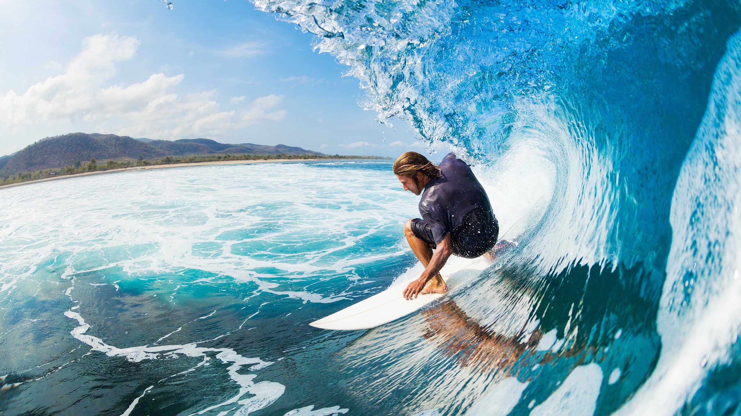 季后赛激战正酣，强队云集，谁能问鼎总冠军？